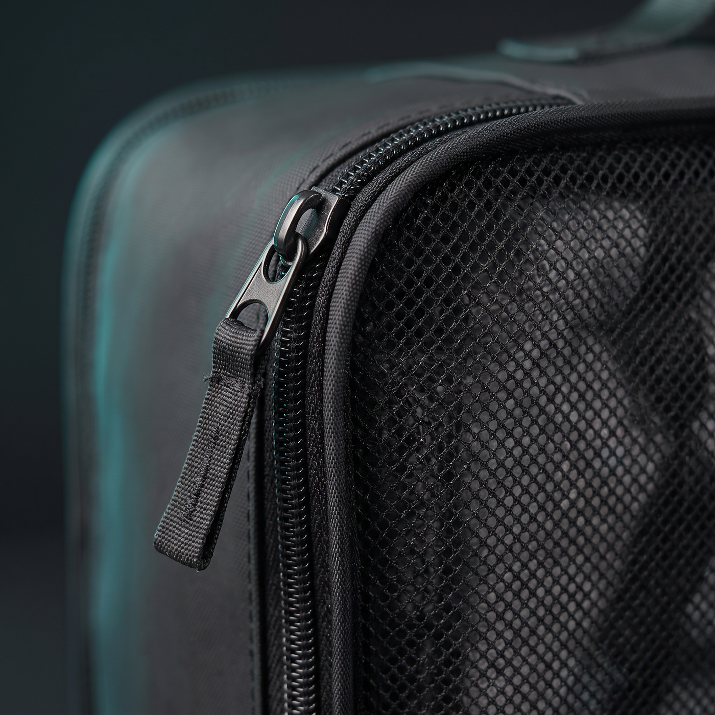 Set d'organiseurs Voyra — détail zip et panneau mesh